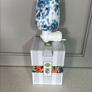 Scentsy Tie Dye wall plug!